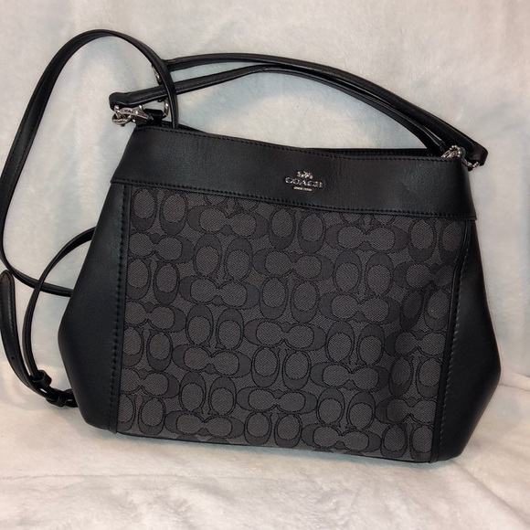 Coach Handbags - NWT! Coach purse